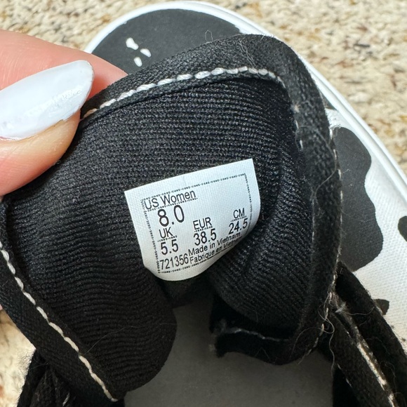 Womens Size 8.0 Vans (WORE 1 TIME) - Picture 3 of 3